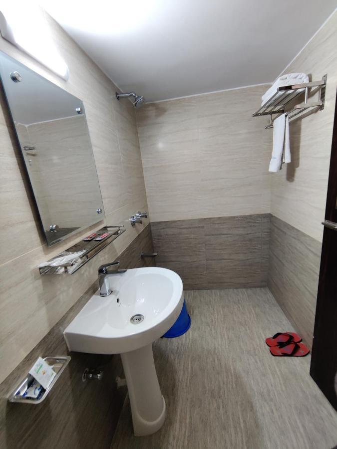 Hotel Sea Moon Кокс Базар Екстериор снимка