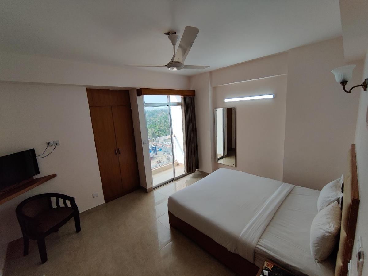 Hotel Sea Moon Кокс Базар Екстериор снимка