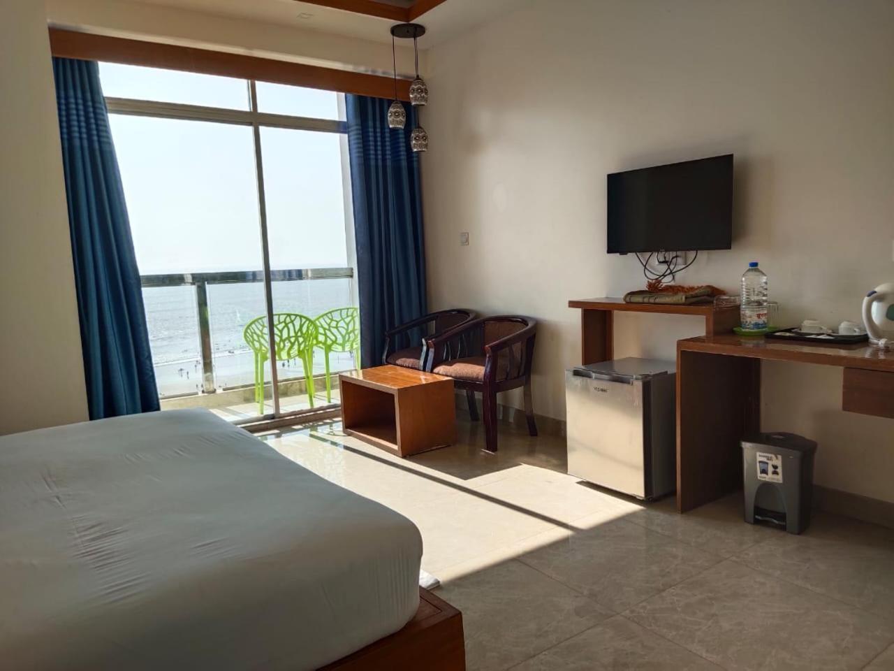 Hotel Sea Moon Кокс Базар Екстериор снимка