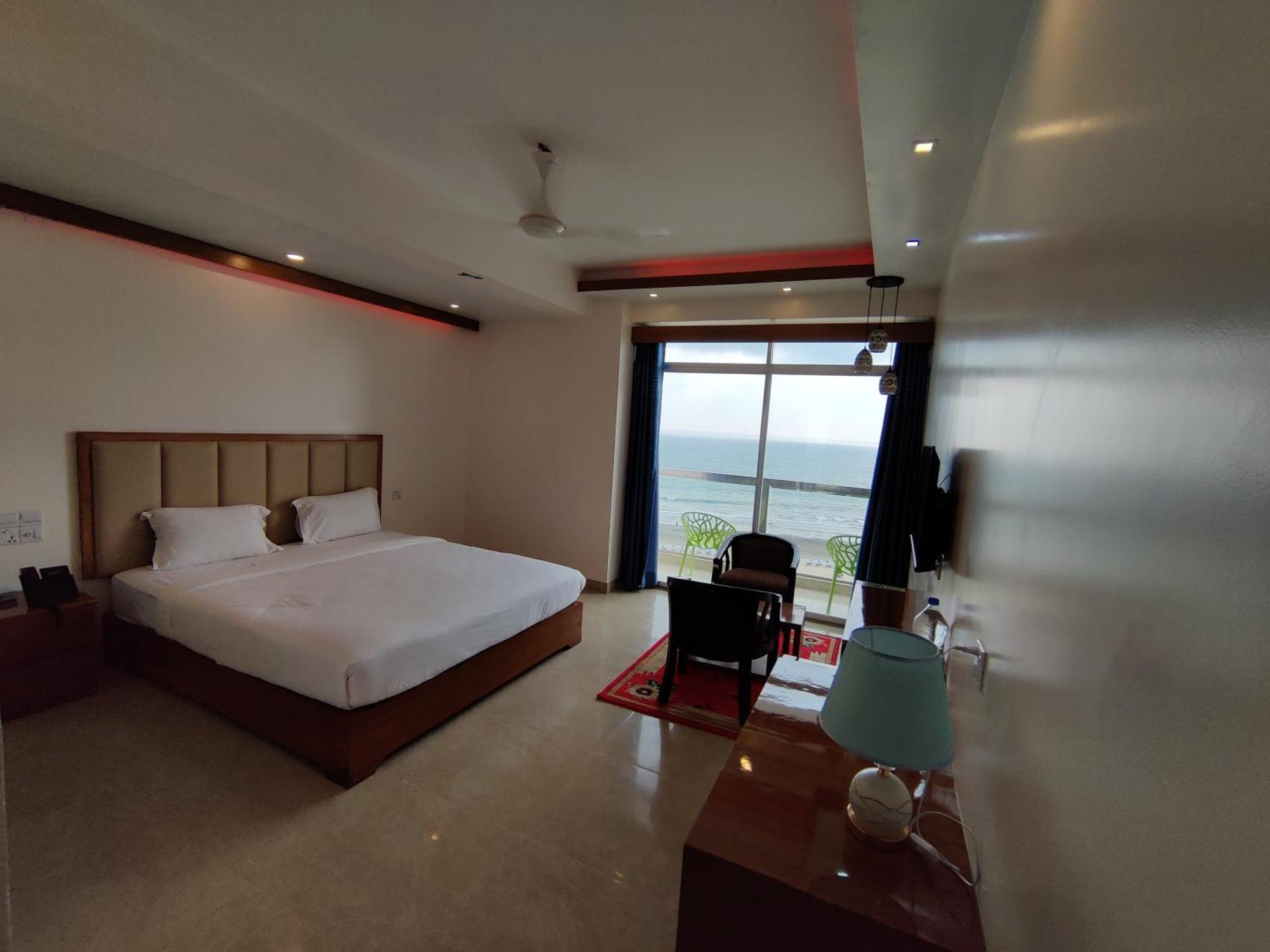 Hotel Sea Moon Кокс Базар Екстериор снимка